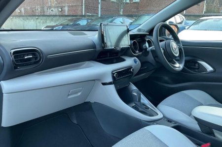 2022 Toyota Yaris - photo 18