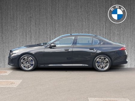 2026 BMW 5-Series - photo 3