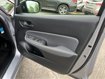 2023 Honda Fit - photo 12