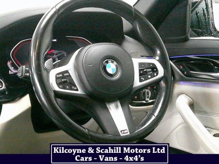 2022 BMW 5-Series - photo 18
