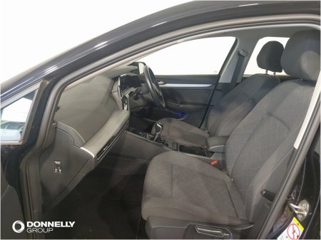 2023 Volkswagen Golf - photo 2