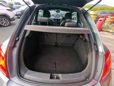 2013 Volkswagen Beetle - photo 12