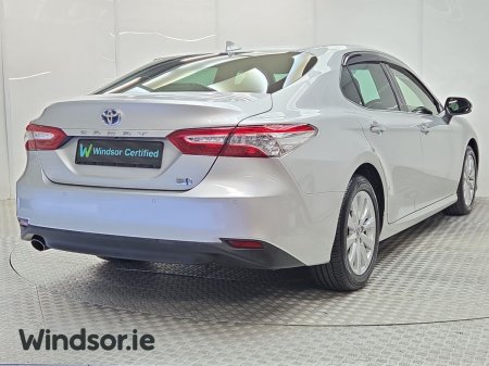 2021 Toyota Camry - photo 2