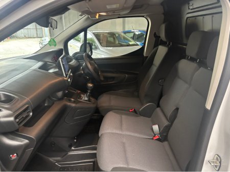 2023 Peugeot Partner - photo 3