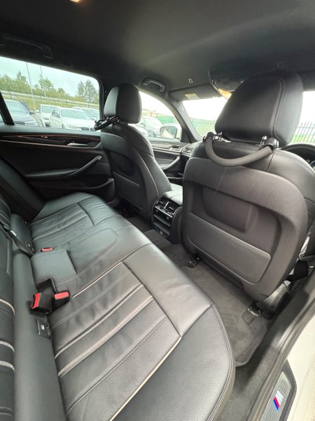 2017 BMW 5-Series - photo 19