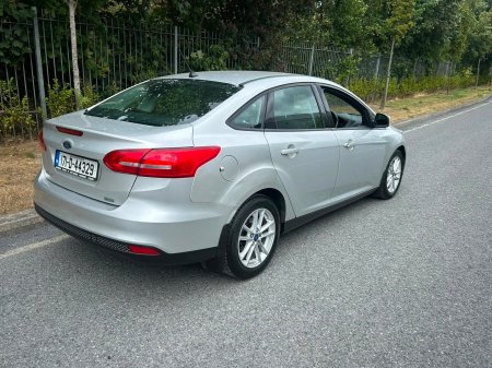 2017 Ford Focus - photo 6