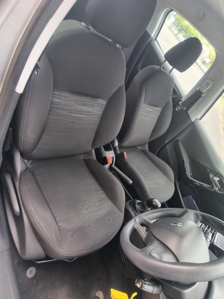 2018 Peugeot 208 - photo 15
