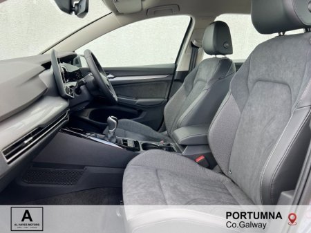 2025 Volkswagen Golf - photo 4
