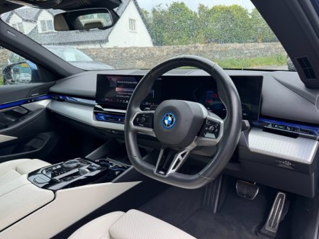 2024 BMW i5 - photo 7