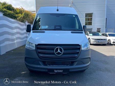 2027 Mercedes-Benz Sprinter - photo 8