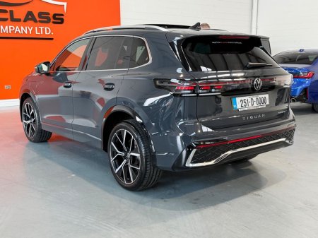 2025 Volkswagen Tiguan - photo 8
