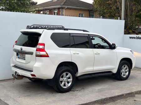 2017 Toyota Land Cruiser - photo 9