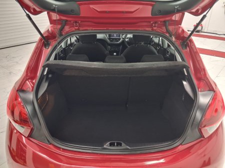2016 Peugeot 208 - photo 14