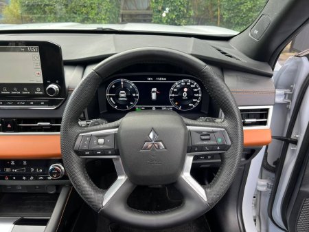2023 Mitsubishi Outlander - photo 5