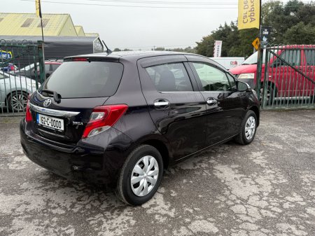 2016 Toyota Vitz - photo 6