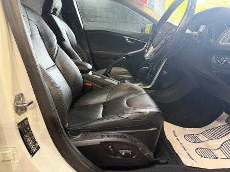 2015 Volvo V40 - photo 29