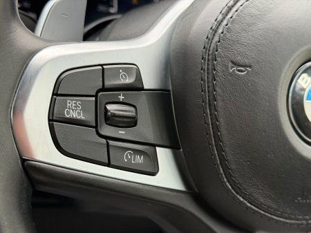 2019 BMW 5-Series - photo 17