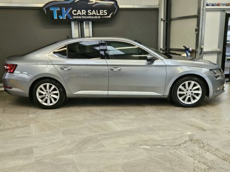 2018 Skoda Superb - photo 4
