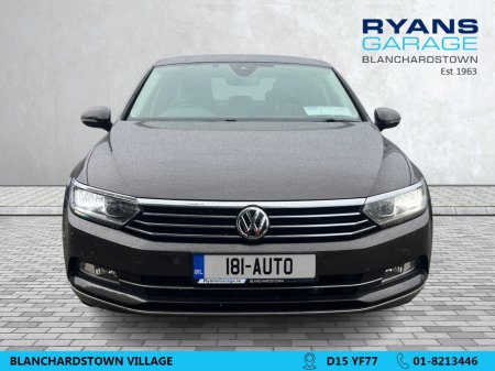 2018 Volkswagen Passat - photo 2
