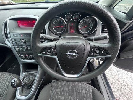 2014 Opel Astra - photo 12