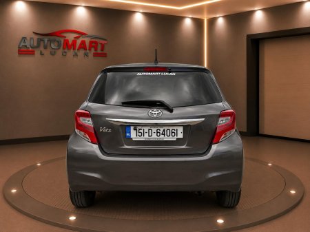 2015 Toyota Vitz - photo 14
