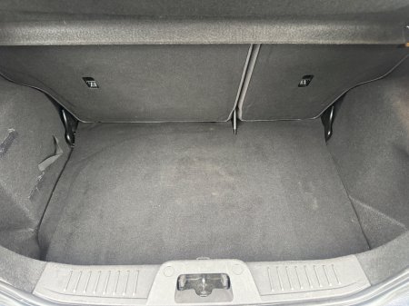 2014 Ford Fiesta - photo 16