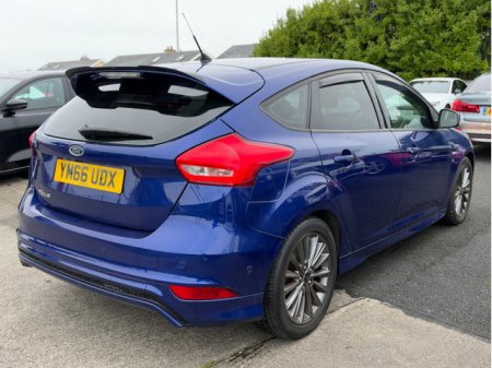 2017 Ford Focus - photo 5