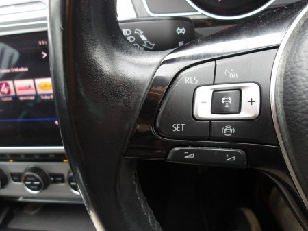 2019 Volkswagen Passat - photo 6