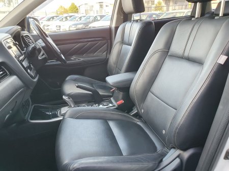 2016 Mitsubishi Outlander - photo 23