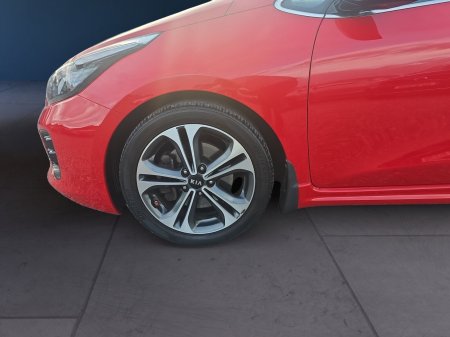 2017 Kia Ceed - photo 14