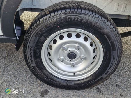 2023 Ford Transit - photo 9