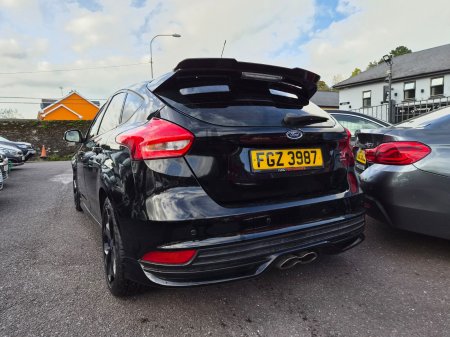 2016 Ford Focus - photo 13