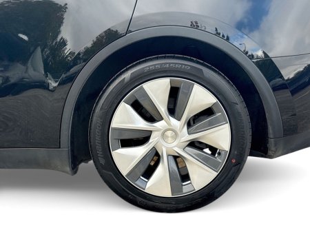 2024 Tesla Model Y - photo 7