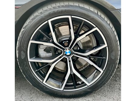 2022 BMW 5-Series - photo 24