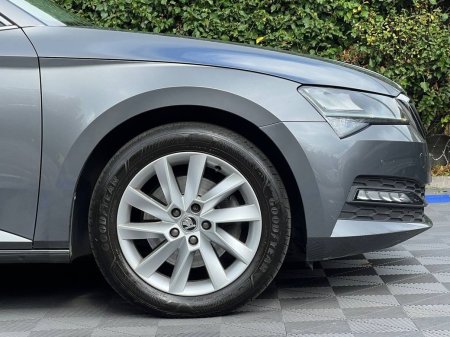 2023 Skoda Superb - photo 9