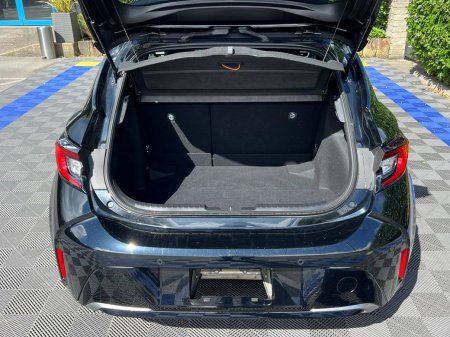 2025 Toyota Corolla - photo 13