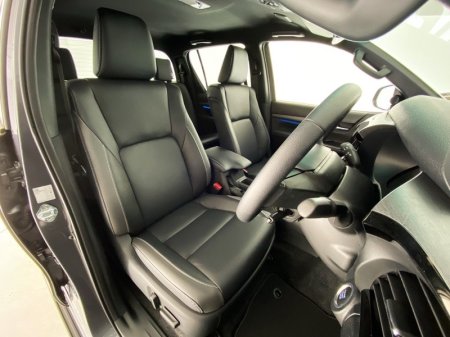 2026 Toyota Hilux - photo 18
