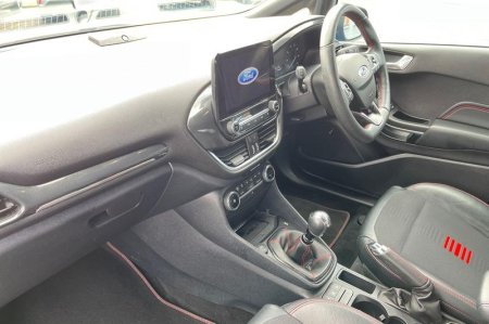 2020 Ford Fiesta - photo 18