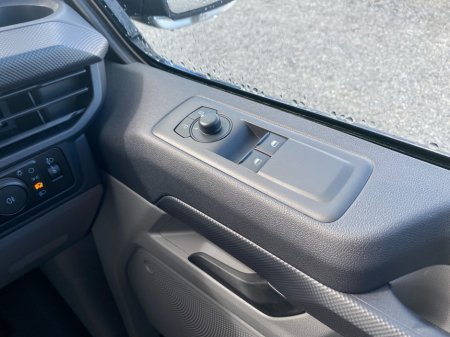 2026 Ford Transit Custom - photo 19