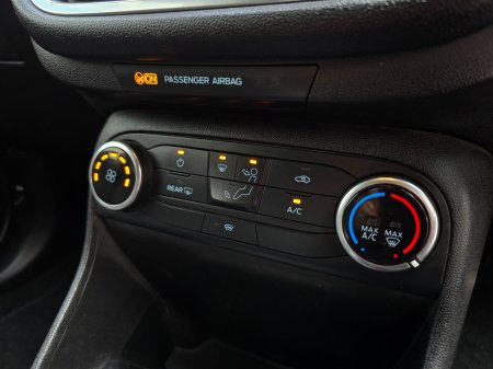 2018 Ford Fiesta - photo 15