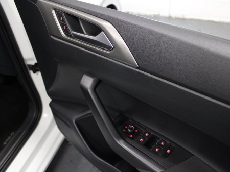 2018 Volkswagen Polo - photo 25