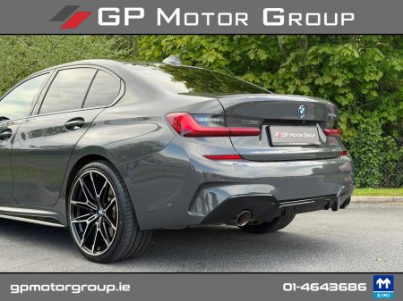 2022 BMW 3-Series - photo 10