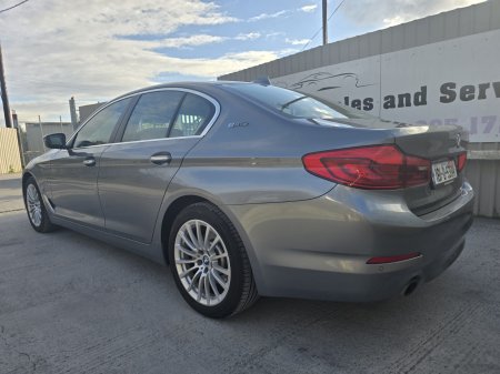 2018 BMW 5-Series - photo 8