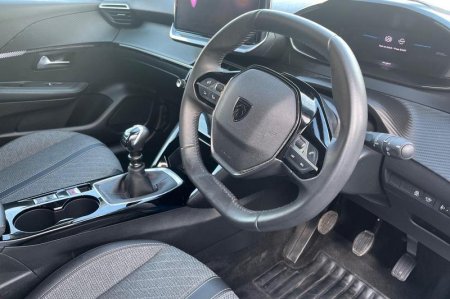 2024 Peugeot 208 - photo 9