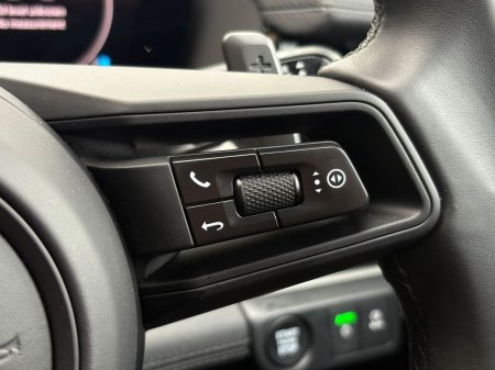 2025 Porsche Panamera - photo 14
