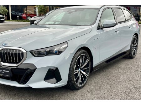 2026 BMW 5-Series - photo 4