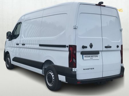 2025 Renault Master - photo 3