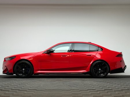 2025 BMW M5 - photo 4