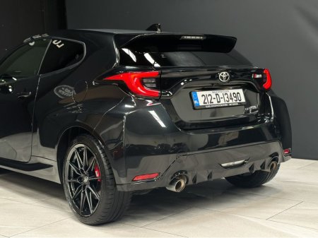 2021 Toyota Yaris - photo 9