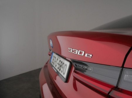 2025 BMW 3-Series - photo 26